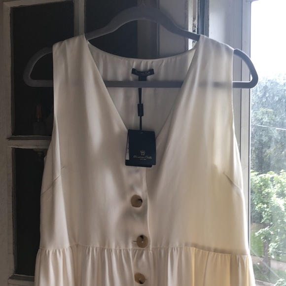 Dress - Picture 3 of 7